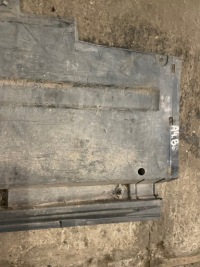 Audi a4 b8 a5 накладка плита пол подвеска левая с Разборки, фото thumb