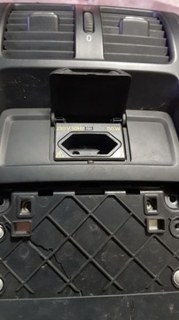 фото thumb №12, Туннель подлокотник преобразователь 230v vw passat b6