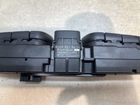 фото thumb №7, Панель переключатели mercedes w203 2.0 2038215951