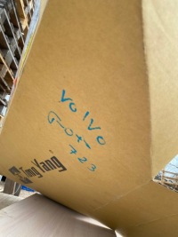 Крило правий передній aluminiowy volvo xc90 2 2 09.14- лак 723 wgniotu Зі Шроту, фото thumb