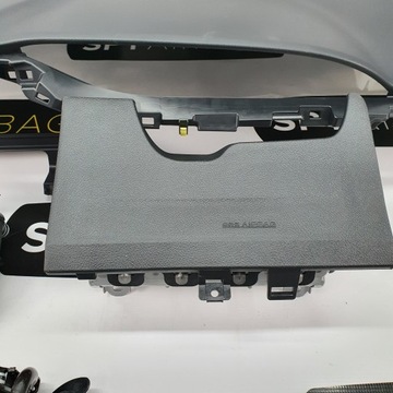 фото thumb №7, Yaris iii 3 рестайлинг панель консоль подушки ремни подушка безопасности 2015 - 2020