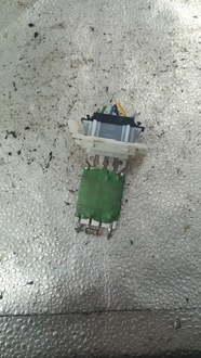 фото thumb №1, Резистор вентилятор opel corsa c 01r