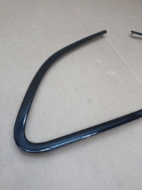 фото thumb №1, Volvo v40 cross country 2016 молдинг стекло кузов