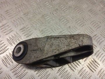 фото thumb №4, Toyota c-hr i 2019 лапи / кріплення двигуна