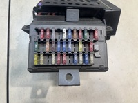 фото thumb №6, Коробка запобіжників volvo v40 1.8b 7700427844