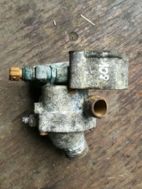 фото thumb №1, Корпус термостата m20 bmw e30