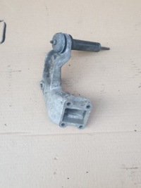 фото thumb №1, Кронштейн двигателя mercedes r107 w126 5,0 v8 1162235004