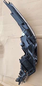 фото thumb №7, Toyota chr c-hr лампа права 81130-f4031