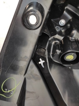 фото thumb №7, Toyota yaris iv лампа правая задняя зад led 2019-