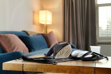 RUSSELL HOBBS Отпариватель для одежды