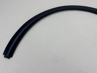 фото thumb №12, Tesla model y 23r- молдинг крыла правая задняя 1658694-00