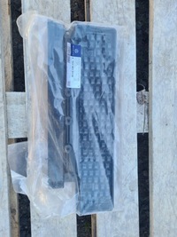 фото thumb №1, Брызговик подкрылок резиновый элемент mercedes mp4 a9608815305