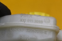 фото thumb №8, Помпа тормозная бачок vw phaeton 3d0611301b