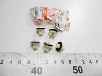 фото thumb №5, Клипсы бампера kia sedona 2003 0k9d050222