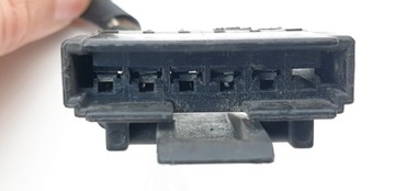 фото thumb №8, Opel zafira b рестайлинг штекер разъём задней лампы левая 5pin 5 pin