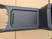 фото thumb №5, Подлокотник тканевый туннель шторка vw golf vii 7 sportsvan оригинал