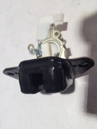 фото thumb №1, Замок крышки багажника jeep cherokee kl v