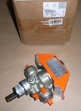 НАСОС РЕГУЛЯТОРА ЗАДНЕЙ ПОДВЕСКИ CITROEN C5 III 5277N7 1684448780