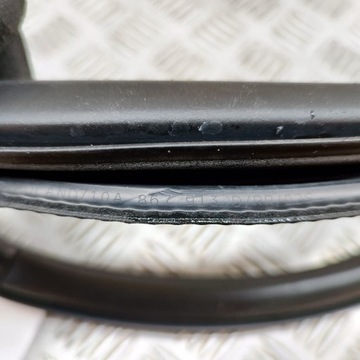 фото thumb №6, Cupra born 2023 левая сторона резиновая прокладка дверь задних