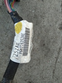 фото thumb №5, Pacifica 2016-2020r электропроводка отсек двигателя