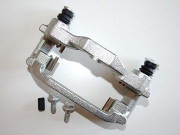 КРЮК ЗАДНИЙ ЗАЖИМ FORD TRANSIT MK7 06-12 KPL RH