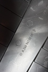 фото thumb №6, Mercedes w176 a-klasa основа корпус кришка акумулятор 2465410005