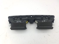 фото thumb №10, Hyundai kona i 2019 форсунки / решётки среднего обдув панели приборной панели