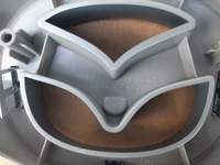 фото thumb №3, Mazda 2 ii 07- решітка радіатора решітка радіатора logo nowa оригінал