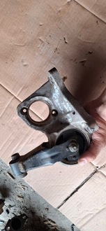 фото thumb №1, Підпора кронштейн піввісь peugeot 307 2.0 hdi 96133053