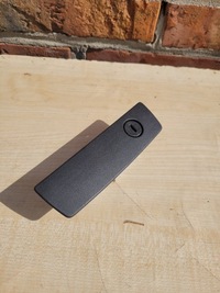 фото thumb №1, Jeep grand cherokee wk 5-10 ручка бардачка кронштейн