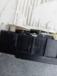 фото thumb №6, Замок дверь правый задняя mercedes a2047302735