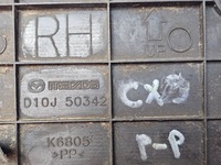 фото thumb №7, Mazda cx5 ii 17- захист заглушка підкрилок правий перед d10j 50342 usa