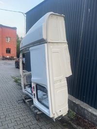 фото thumb №3, Mercedes actros mp4 mp5 кабіна bok обшивка чверть кабіни чверть stream