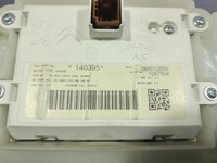 фото thumb №6, Peugeot 2008 i lift 1.2 thp 110 km приборы счетчик бензин eu 9814039580