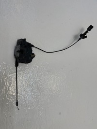 фото thumb №1, Renault clio iv замок правий задня 825002104r