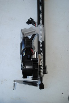 фото thumb №10, Механизм крышки a4477600003