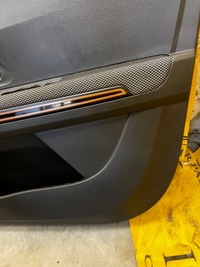 фото thumb №6, Боковина оббивка двері праві перед dacia sandero iii stepway 2023r eu