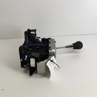 фото thumb №6, Toyota yaris 2015 домкрат переключения передач / верхний