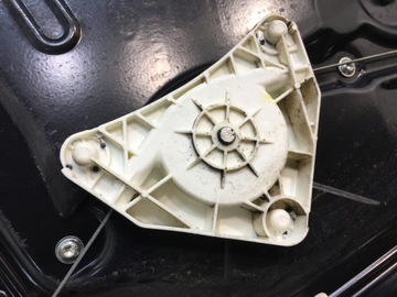 фото thumb №8, Подъемник стекла левый зад discovery iii 994728