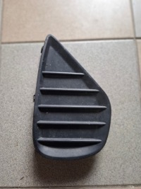 фото thumb №1, Решётка бампера правый перед toyota yaris iii 2014-