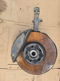 фото thumb №1, Ступиця поворотна опора супорт гальмівний комплект праві перед mercedes glc w253