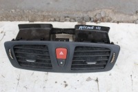 фото thumb №1, Renault megane iii решётка обдув средняя
