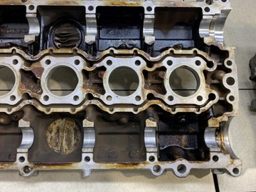 фото thumb №10, Головка циліндрів вали s80 i 2.4 b5244s 1001837