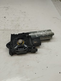 фото thumb №5, Mercedes w177 amg a35 моторчик люк 10029933b