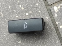 фото thumb №1, Перемикач кнопка кришки багажника audi 4l1959831