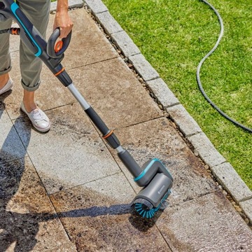 Аккумуляторная щетка для террасы Gardena AB Patio 14841-55
