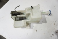 фото thumb №1, Бак омывателя ксенон volvo v40 ii