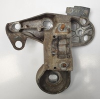 фото thumb №1, Лапи кронштейн двигуна vw passat b5 w8 8e0199352d