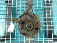 фото thumb №1, Поворотный кулак правая ступица 1,6 mitsubishi carisma