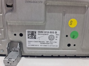 фото thumb №10, Дисплей экран навигации vw tiguan ii 5nn919605b